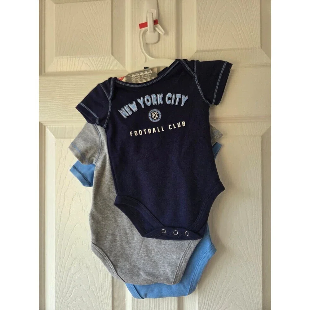 MLS Soccer Baby New York City Football Club 3-6M, 6-9M 3pc Bodysuit NWT Sports